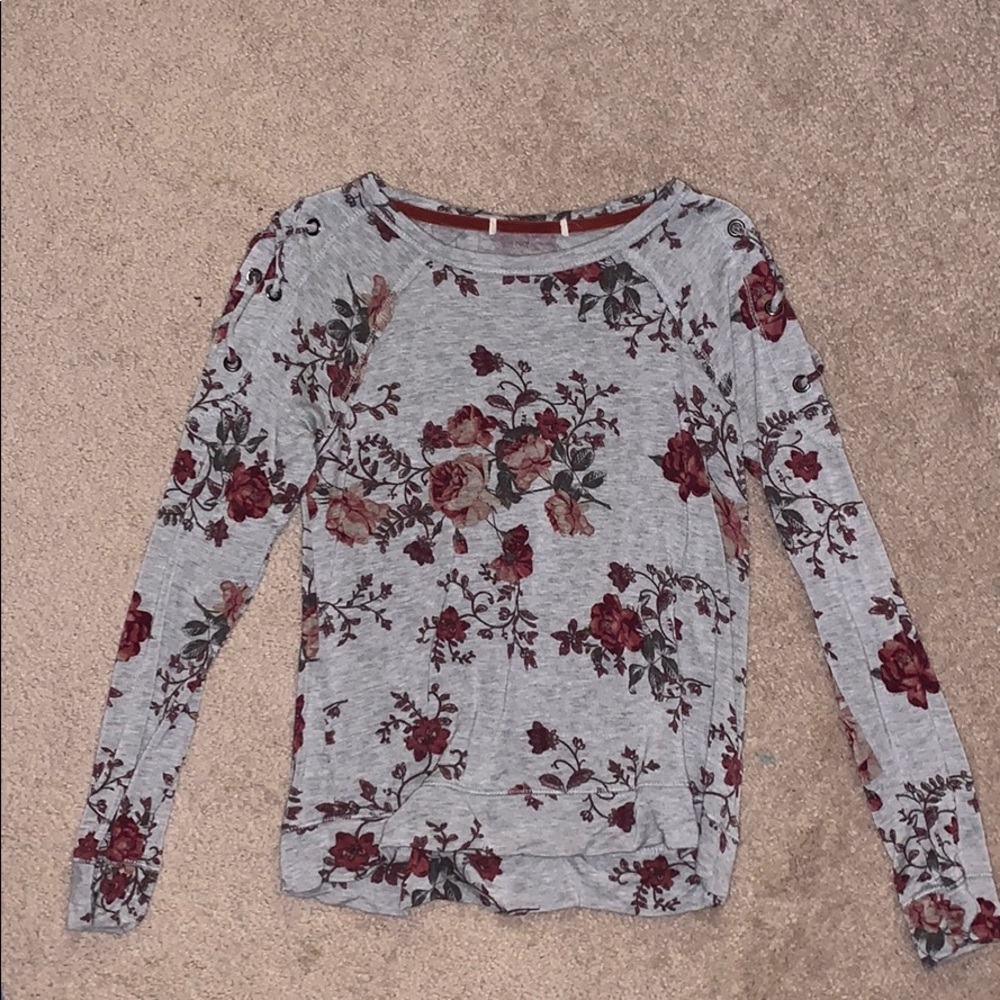 Lightweight sweater